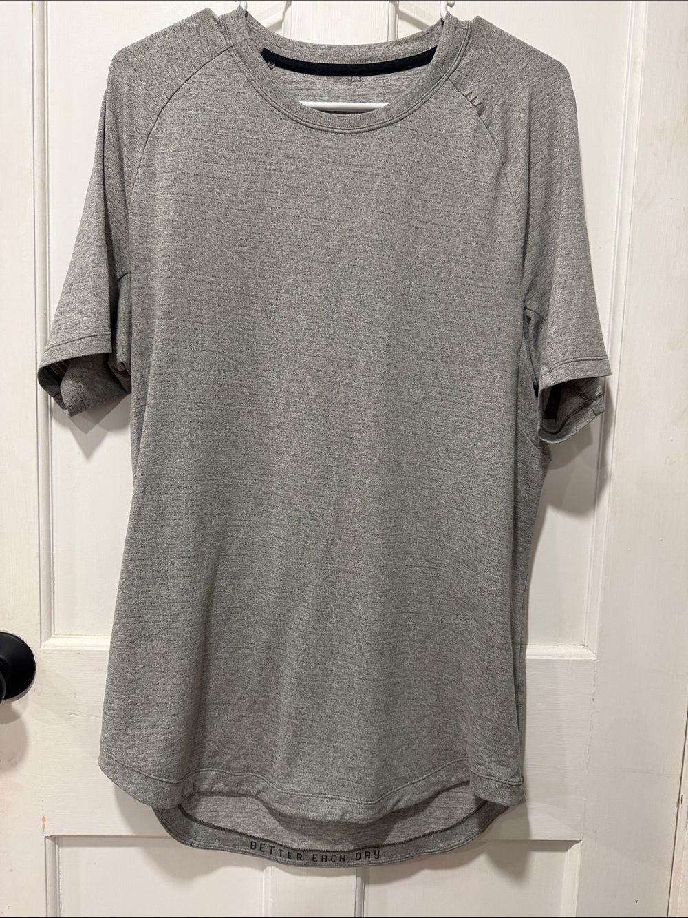lululemon athletica Men's Heather Gray Short-Sleeve Performance Tee